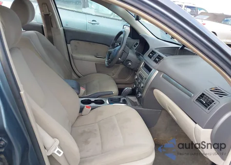 2011 Ford Fusion Hybrid from USA, damaged, VIN 3FADP0L32BR215231